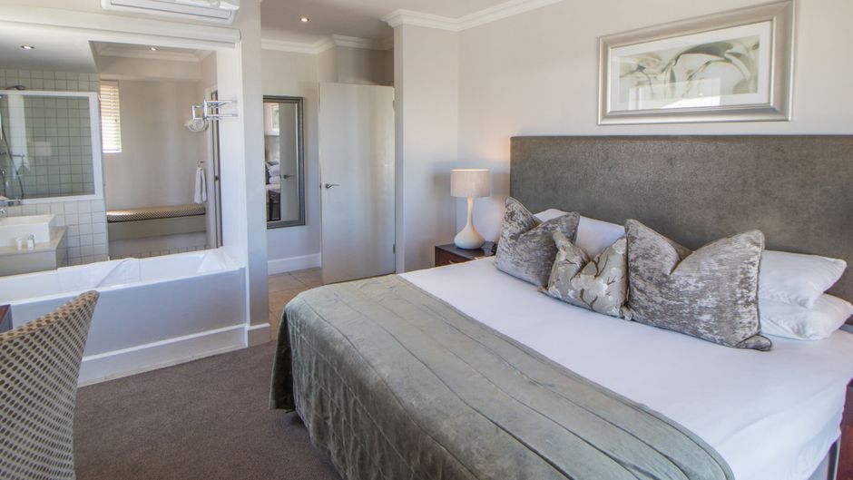 Harbour House Hotel Suite