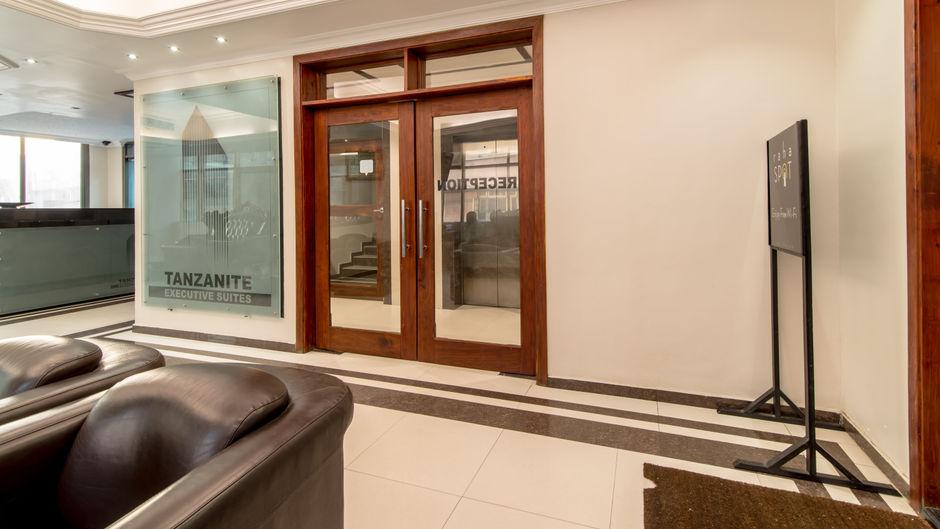 Tanzanite Executive Suites Lobby