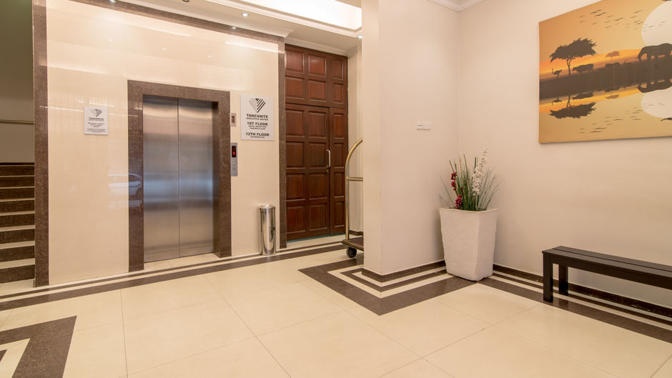 Tanzanite Executive Suites Lobby