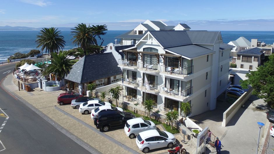 Harbour House Hotel Exterior
