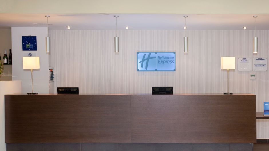 Holiday Inn Express Barcelona-Sant Cugat Lobby