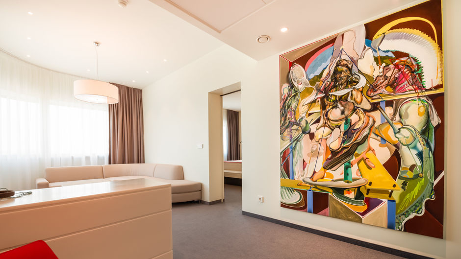 Holiday Inn Suite