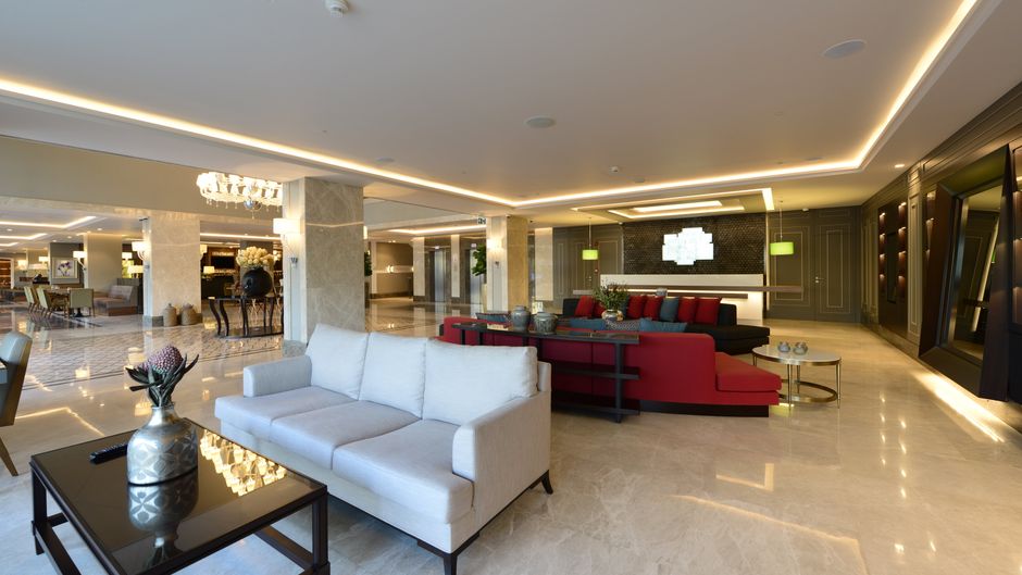 Holiday Inn Bursa City Centre Lobby