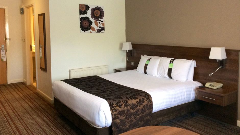 Holiday Inn Barnsley Hotel Room