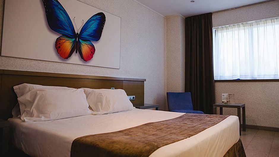 Mas Camarena Hotel Room