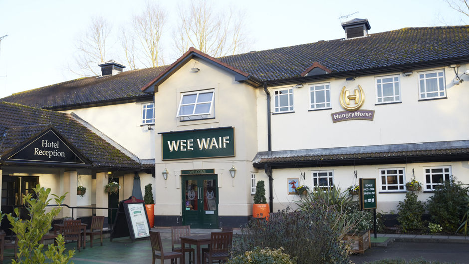 The Wee Waif Reading Exterior