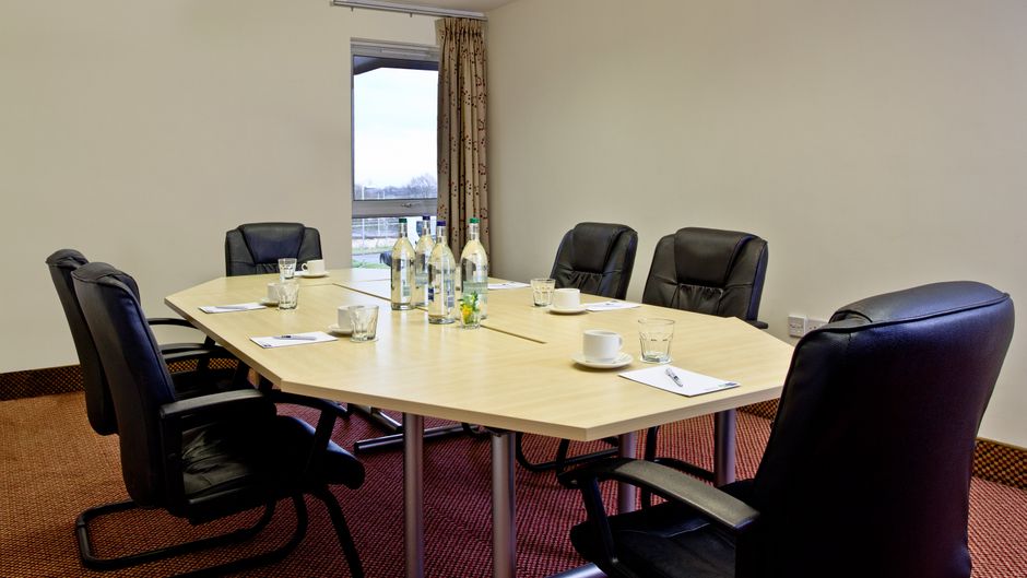 Holiday Inn Express Shrewsbury Meeting