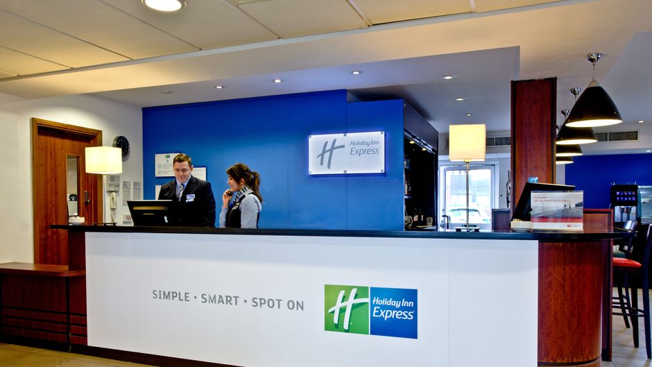 Holiday Inn Express Shrewsbury Lobby