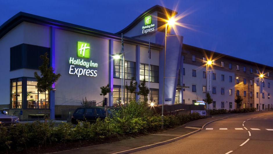 Holiday Inn Express Birmingham - Walsall Exterior