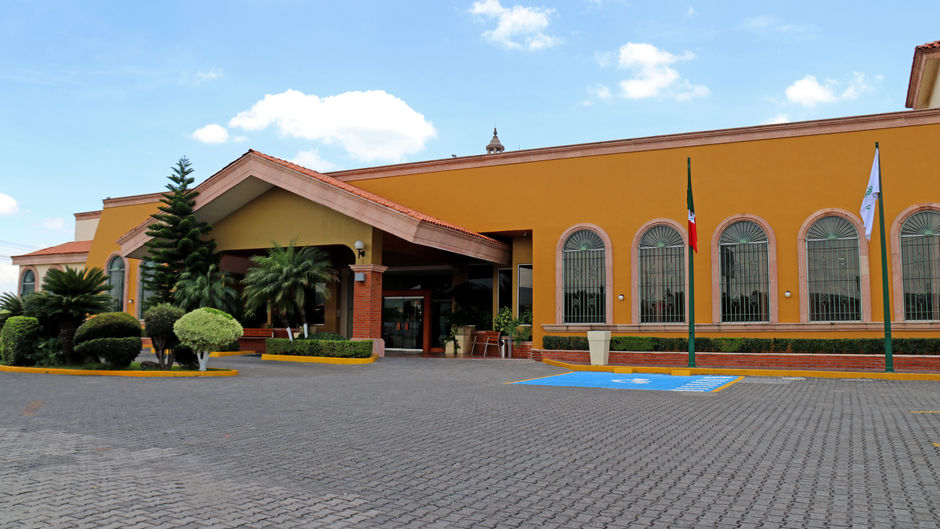 Holiday Inn La Piedad Exterior