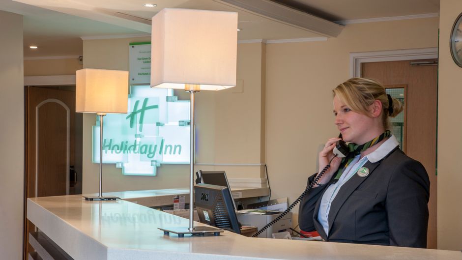Holiday Inn Lobby