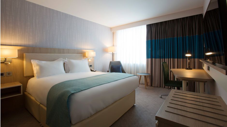 Holiday Inn - Manchester City Center Room