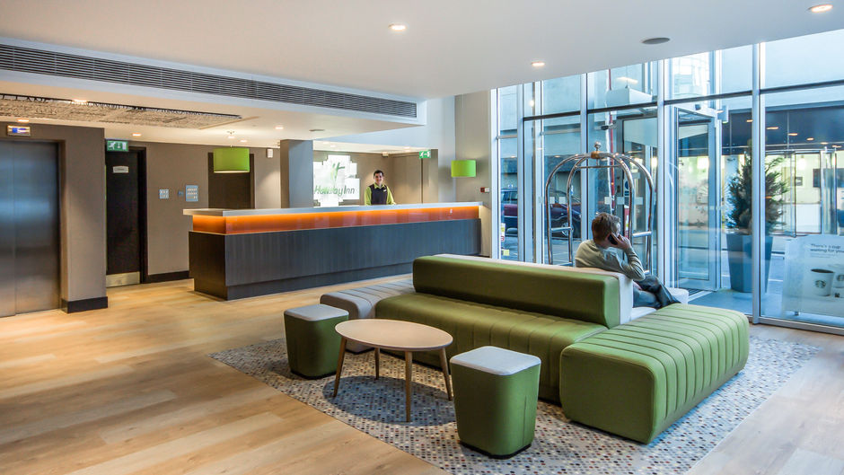 Holiday Inn Camden Lock Lobby