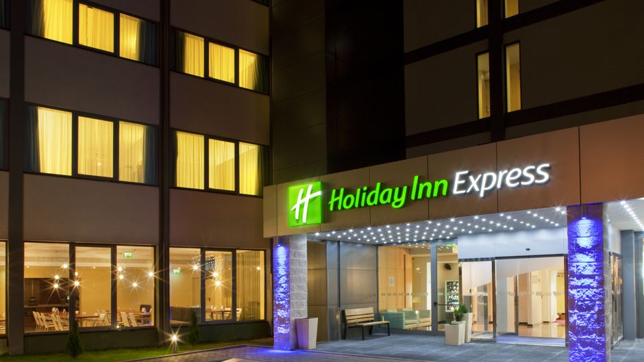 Holiday Inn Express Lisbon Airport Exterior