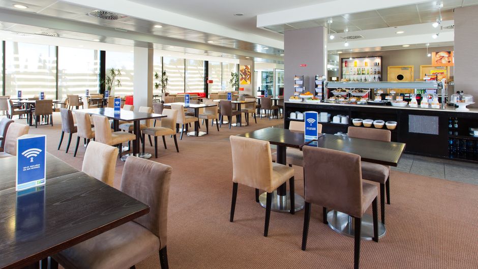 Holiday Inn Express Lisbon-Oeiras Restaurant