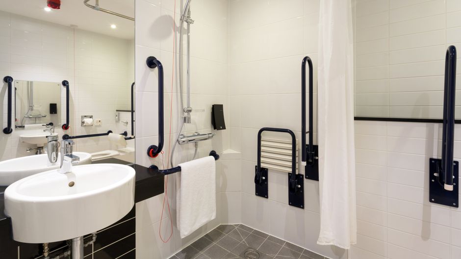 Holiday Inn Express Harlow Room