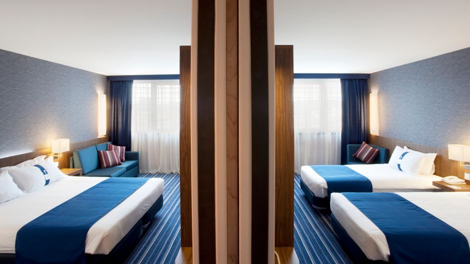 Holiday Inn Express Lisbon Alfragide Room