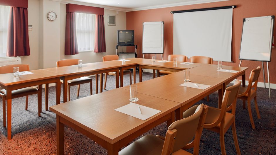 Holiday Inn Express Glenrothes Meeting