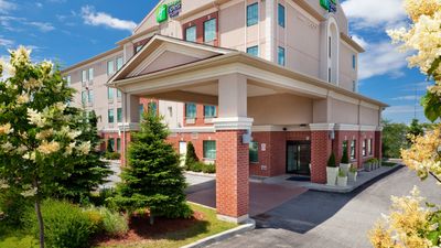 Holiday Inn Express & Suites Barrie