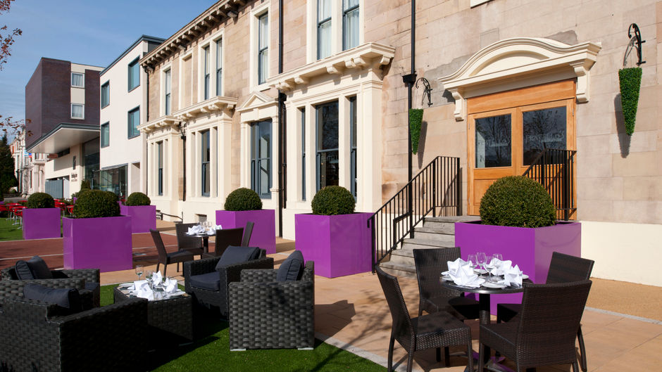 Holiday Inn Newcastle-Jesmond Exterior