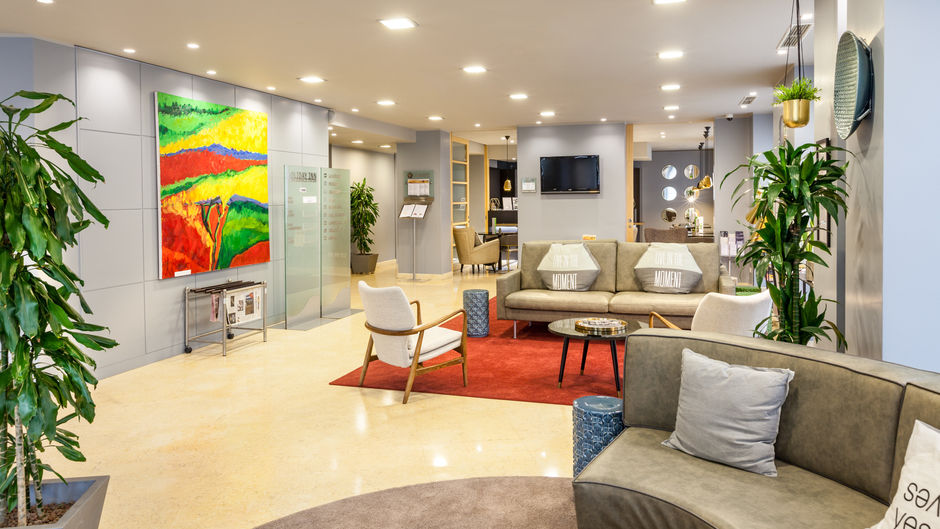 Holiday Inn Milan-Garibaldi Station Lobby