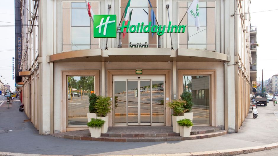 Holiday Inn Milan-Garibaldi Station Exterior