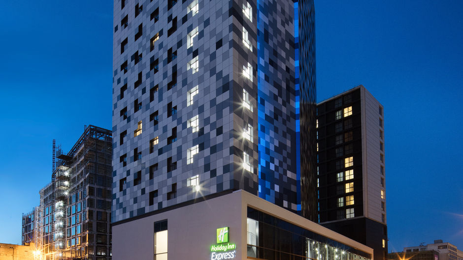 Holiday Inn Express Birmingham City Ctr Exterior