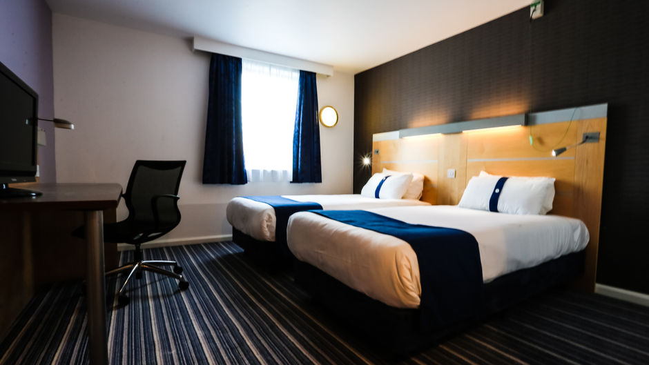 Holiday Inn Express-Castle Bromwich Room
