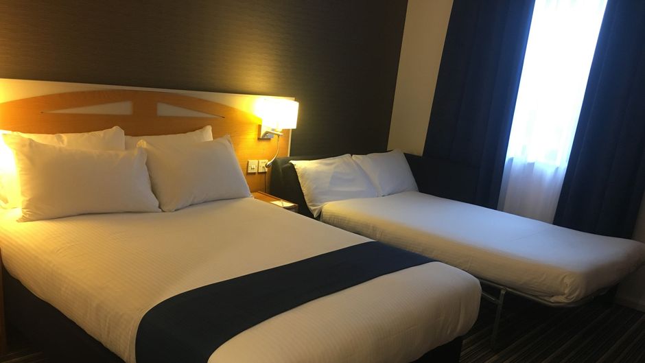 Holiday Inn Express-Castle Bromwich Room