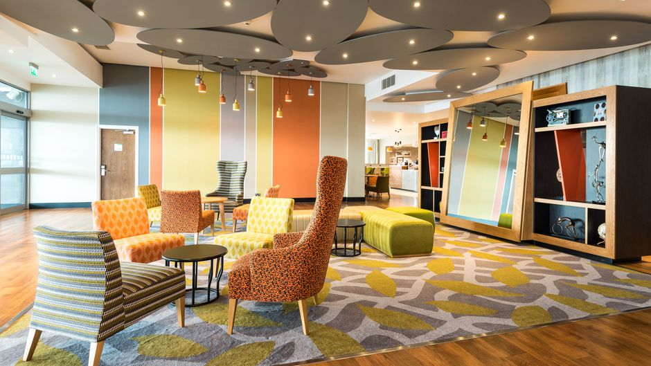 Holiday Inn Brighton-Seafront Lobby