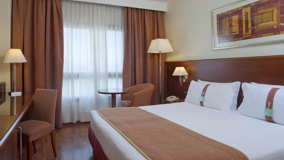 Holiday Inn Cagliari Room