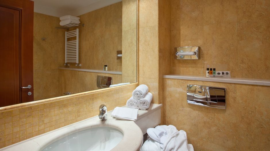 Holiday Inn Cagliari Room