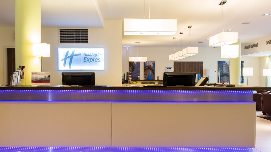 Holiday Inn Express Neunkirchen Lobby