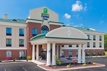 Holiday Inn Express Hotel & Suites