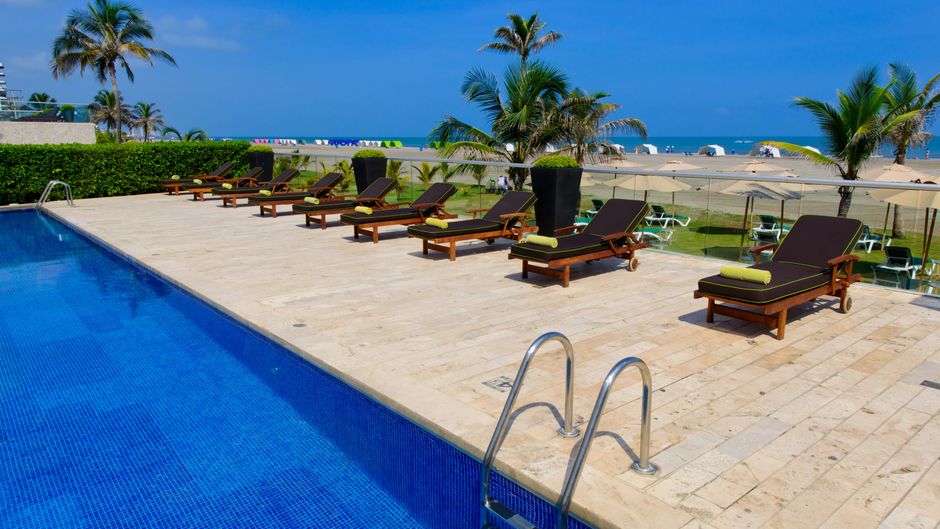 Holiday Inn Cartagena Morros Pool