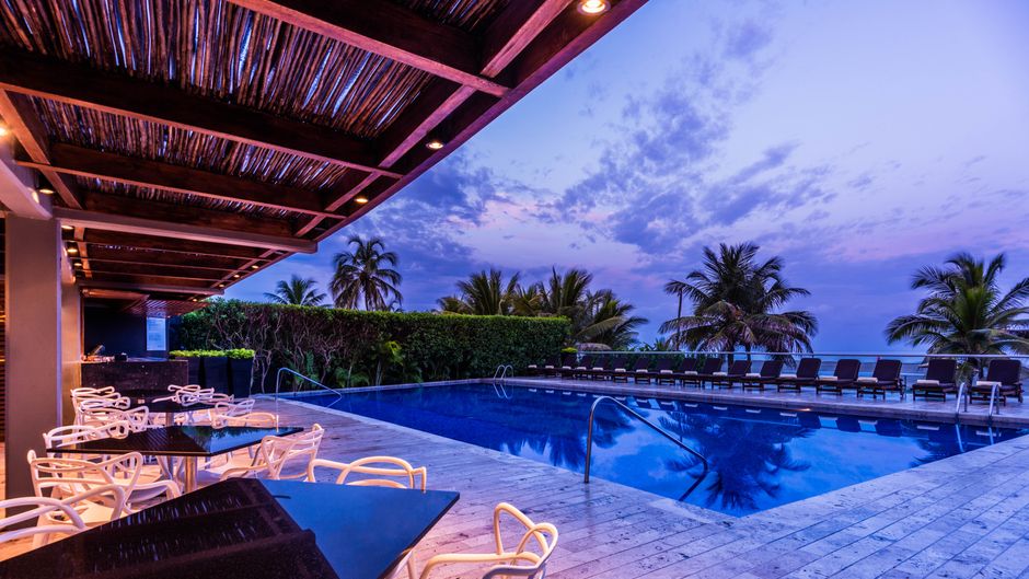 Holiday Inn Cartagena Morros Pool
