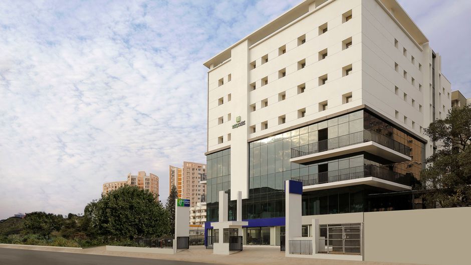 Holiday Inn Express Bengaluru Yeshwantpu Exterior
