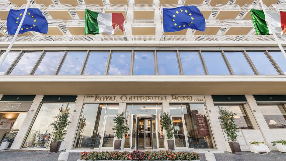 Hotel Royal Continental Exterior