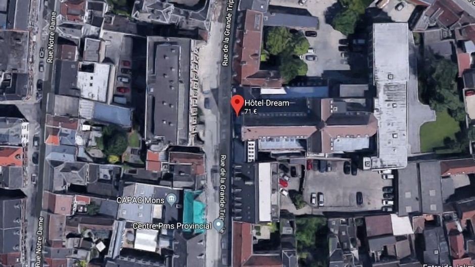 Hotel Dream, Mons Exterior