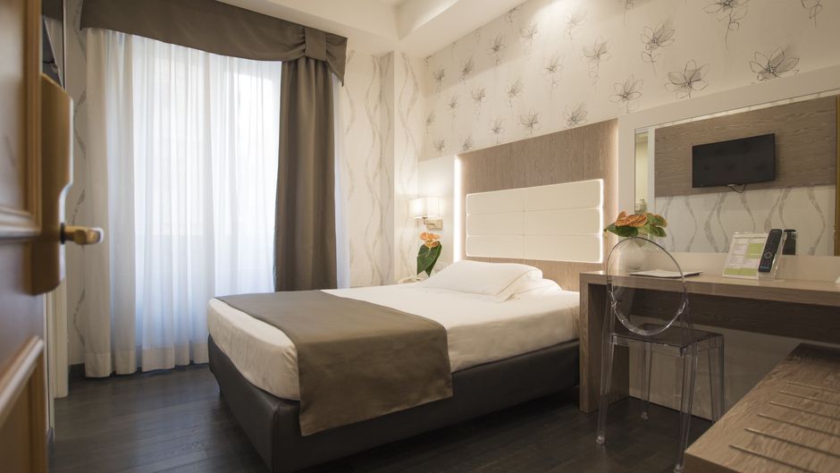 Hotel Diana Roof Garden Room