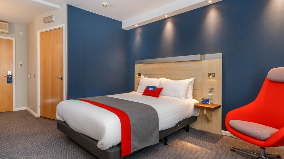 Holiday Inn Express Birmingham - Walsall Room