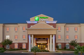 Holiday Inn Express Hotel & Suites