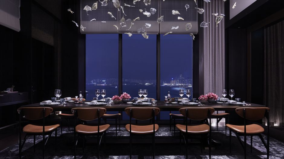 Rosewood Hong Kong Restaurant