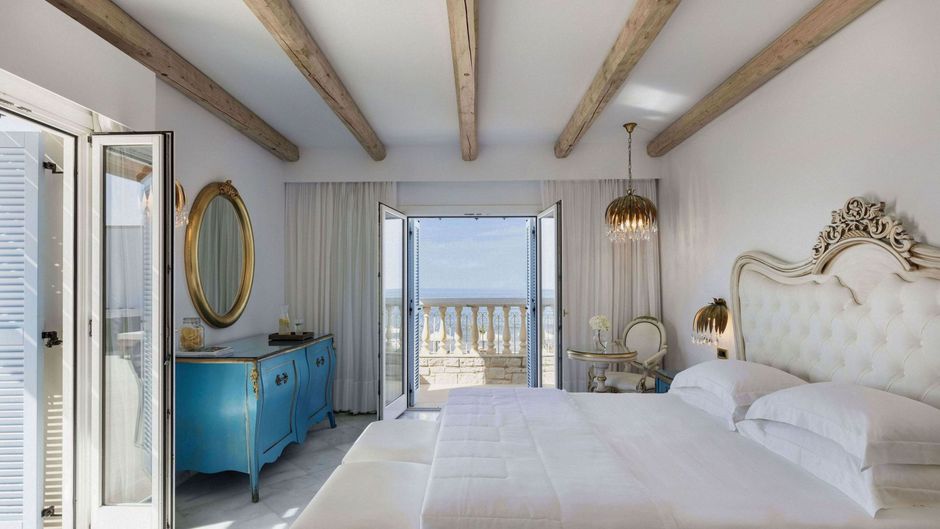 Laguna Resort & Spa Room