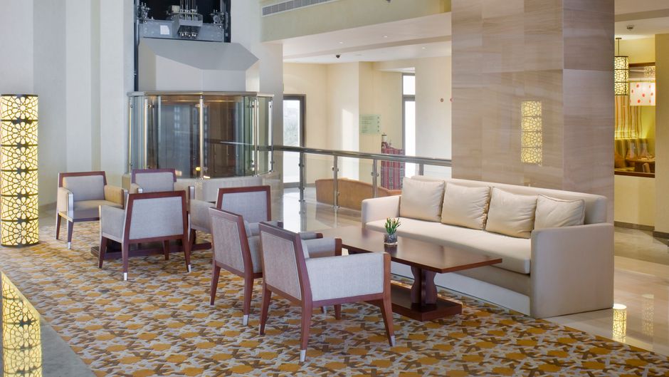 Crowne Plaza Hotel Sohar Lobby