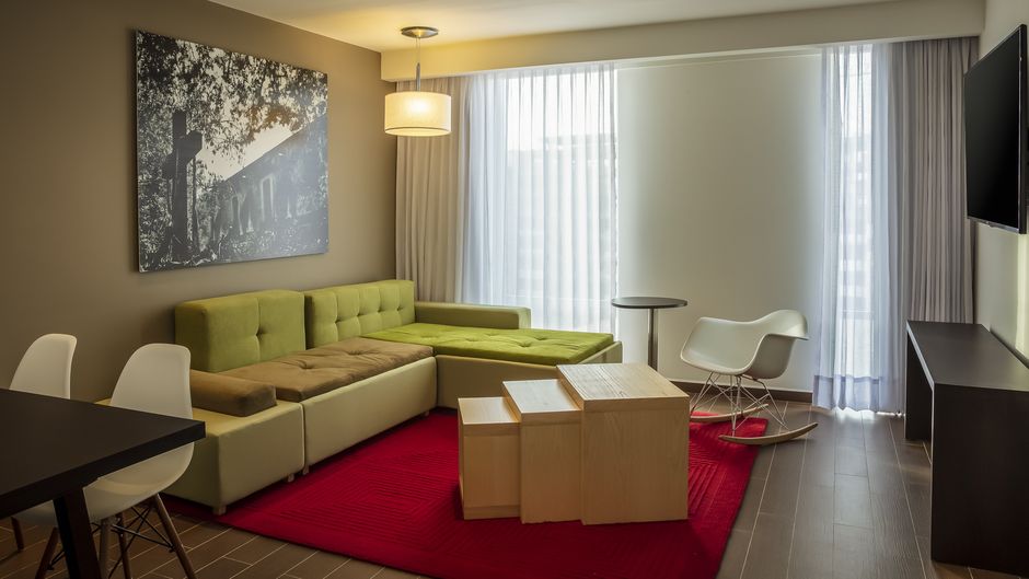 Fiesta Inn Express Queretaro Constituyen Room