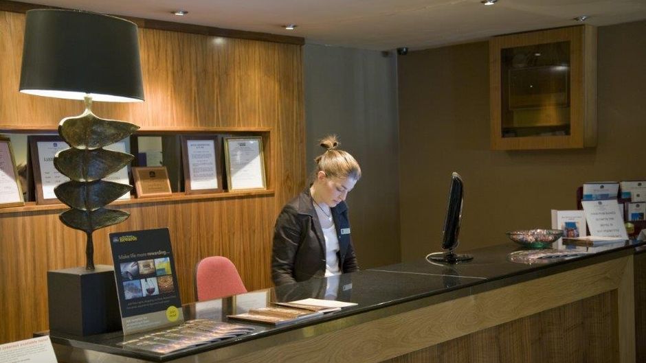 Park Hotel Falkirk Lobby