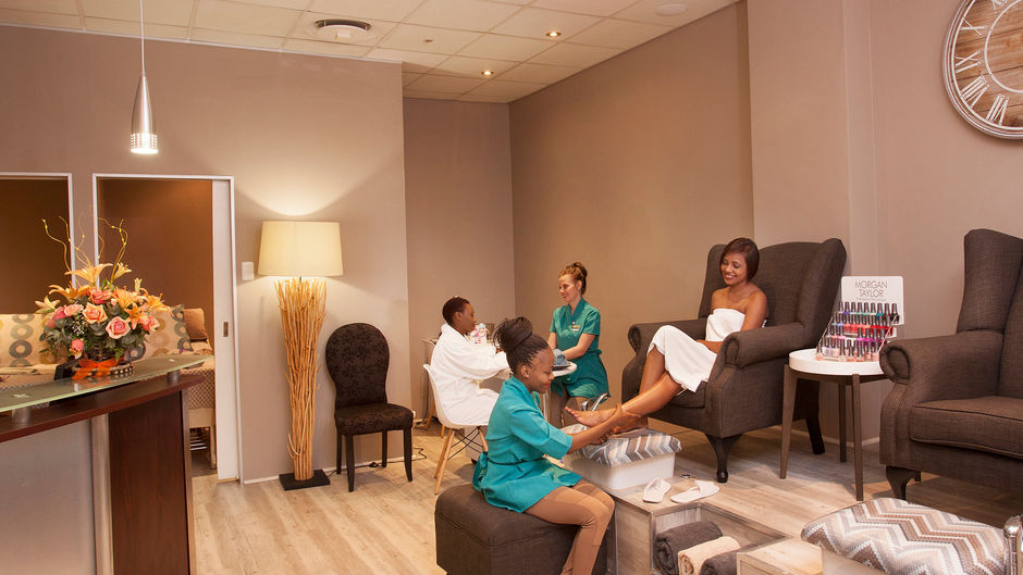 Graceland Hotel Casino & Country Club Spa