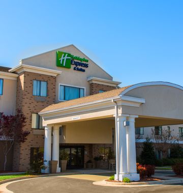 Holiday Inn Express & Suites Kinston