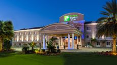 Holiday Inn Express & Suites New Iberia-